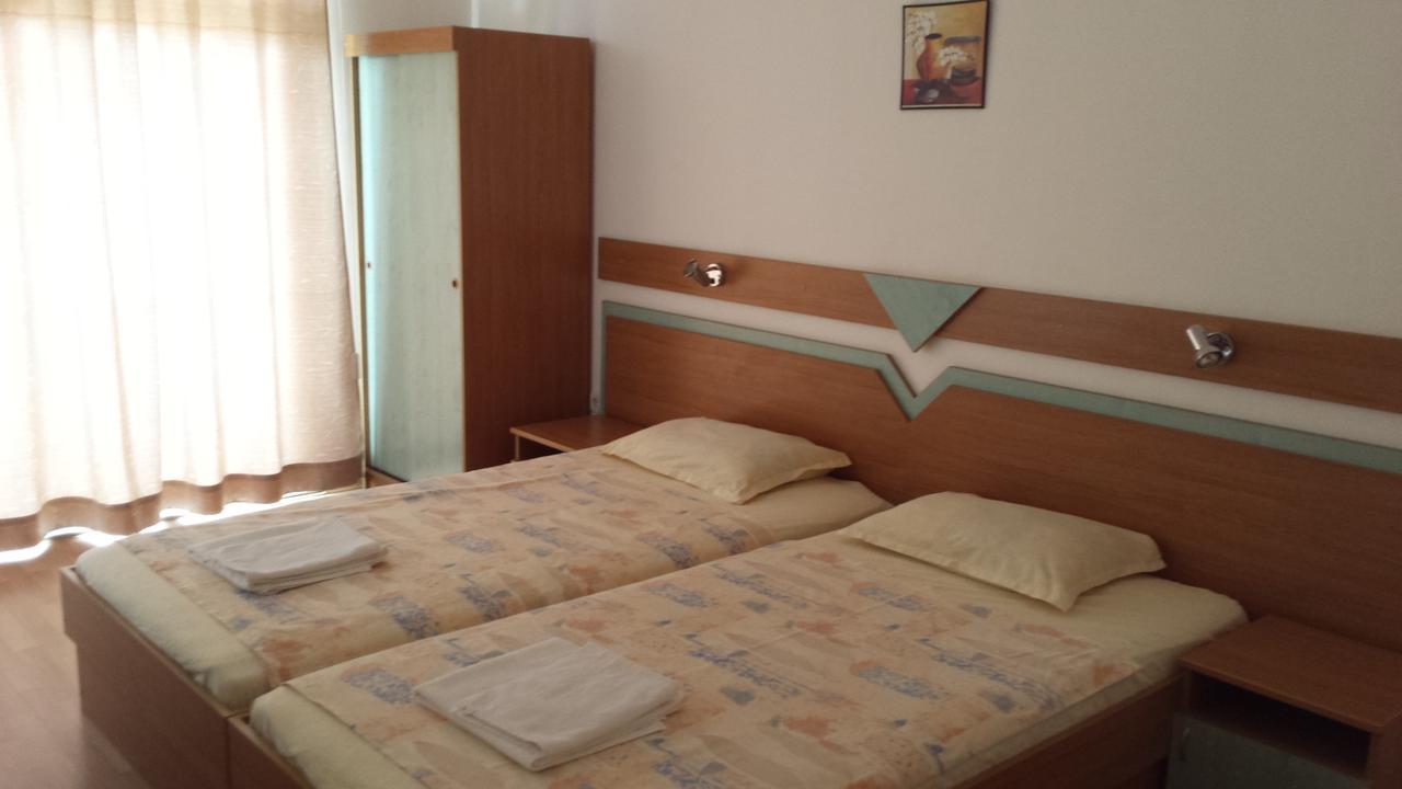Hotel Diva Ravda Kültér fotó