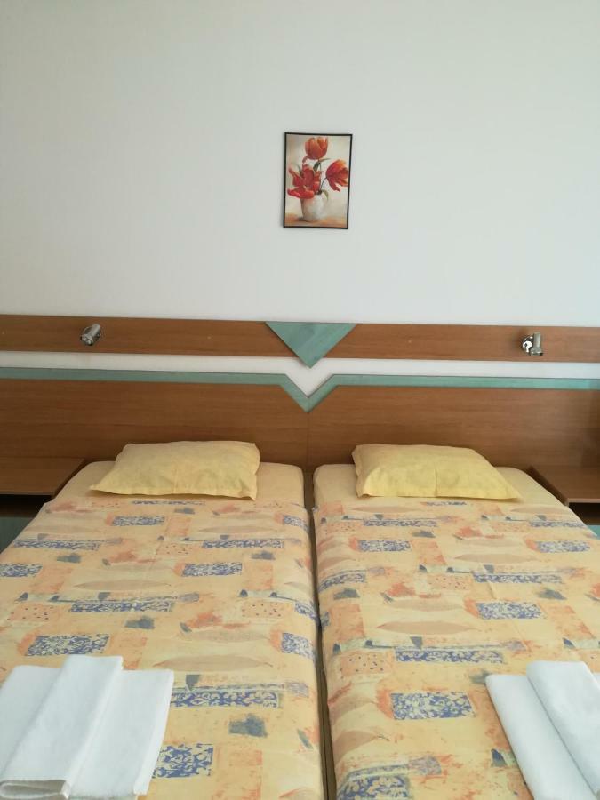 Hotel Diva Ravda Kültér fotó