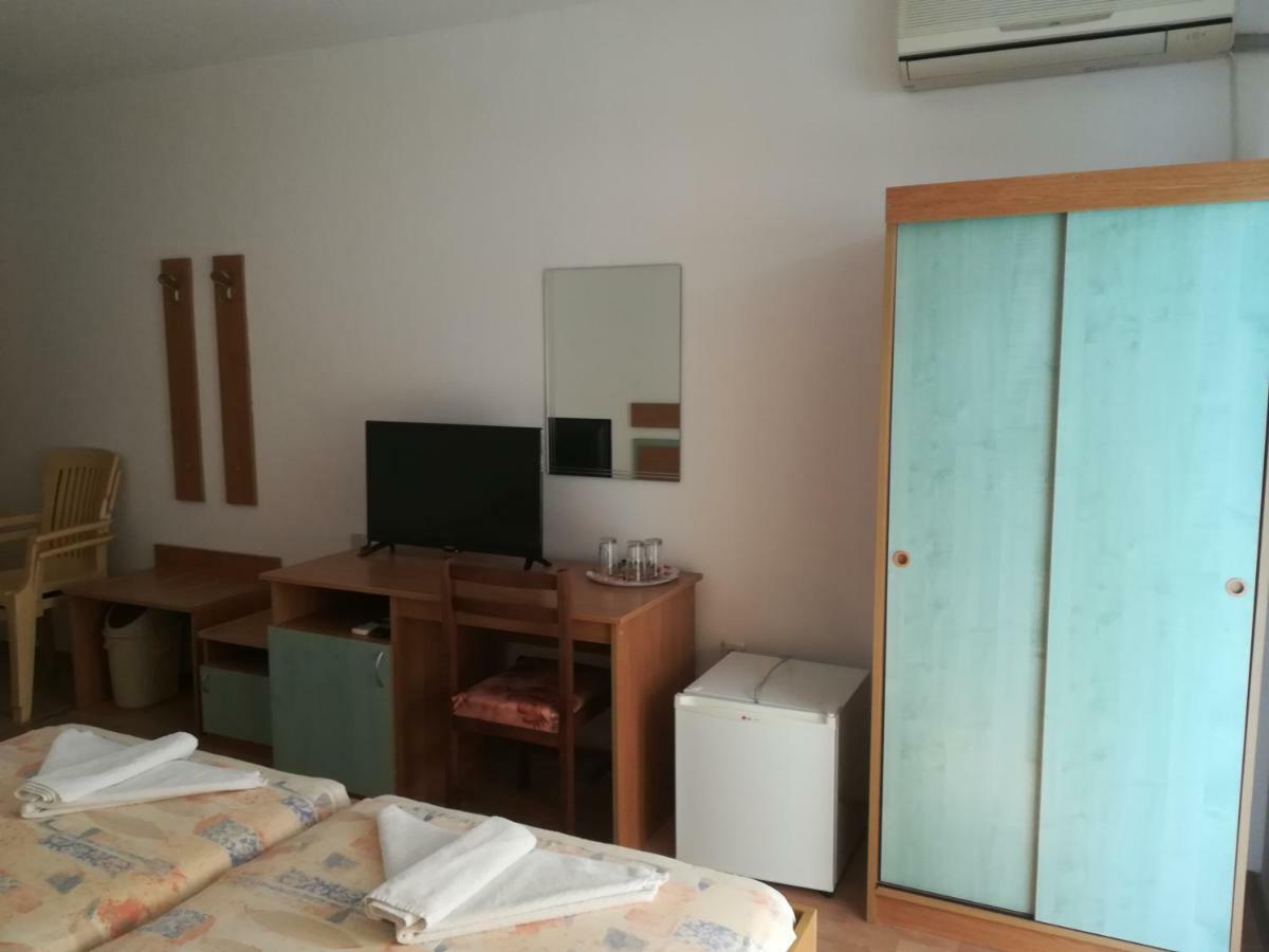 Hotel Diva Ravda Kültér fotó